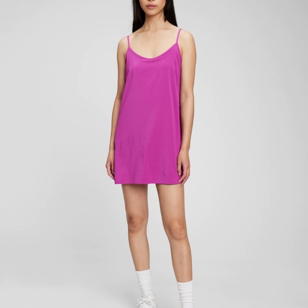 GapFit sport dress NWT